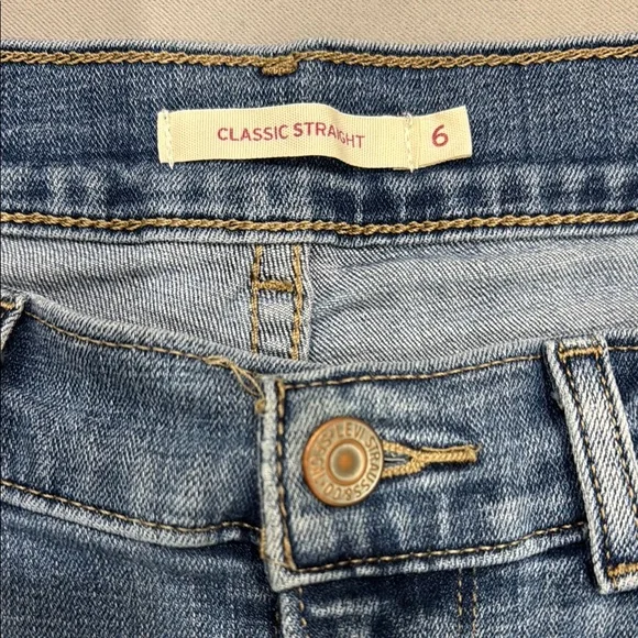 Levi's Blue Straight Leg Jeans Classic Denim - Picture 2 of 5